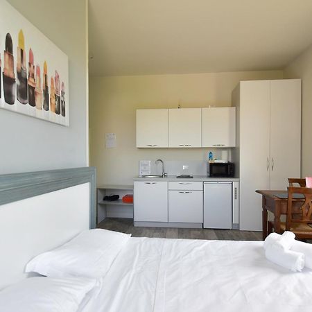 Villa Caterina Apartments By Wonderful Italy Desenzano del Garda Exteriör bild