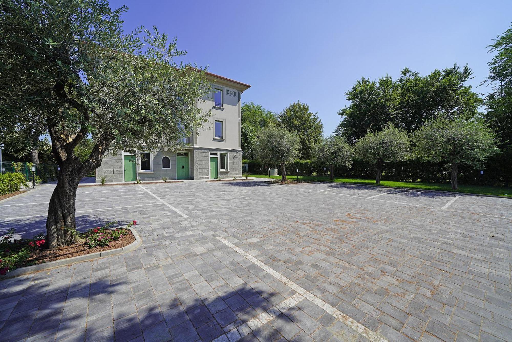Villa Caterina Apartments By Wonderful Italy Desenzano del Garda Exteriör bild