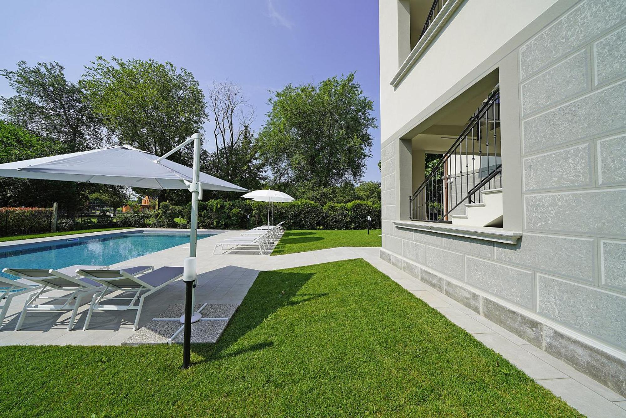 Villa Caterina Apartments By Wonderful Italy Desenzano del Garda Exteriör bild