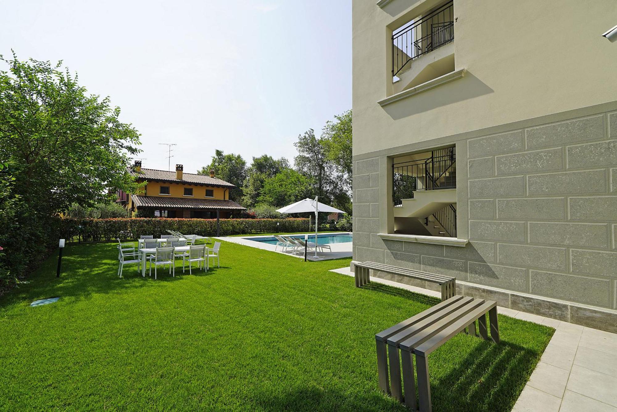 Villa Caterina Apartments By Wonderful Italy Desenzano del Garda Exteriör bild
