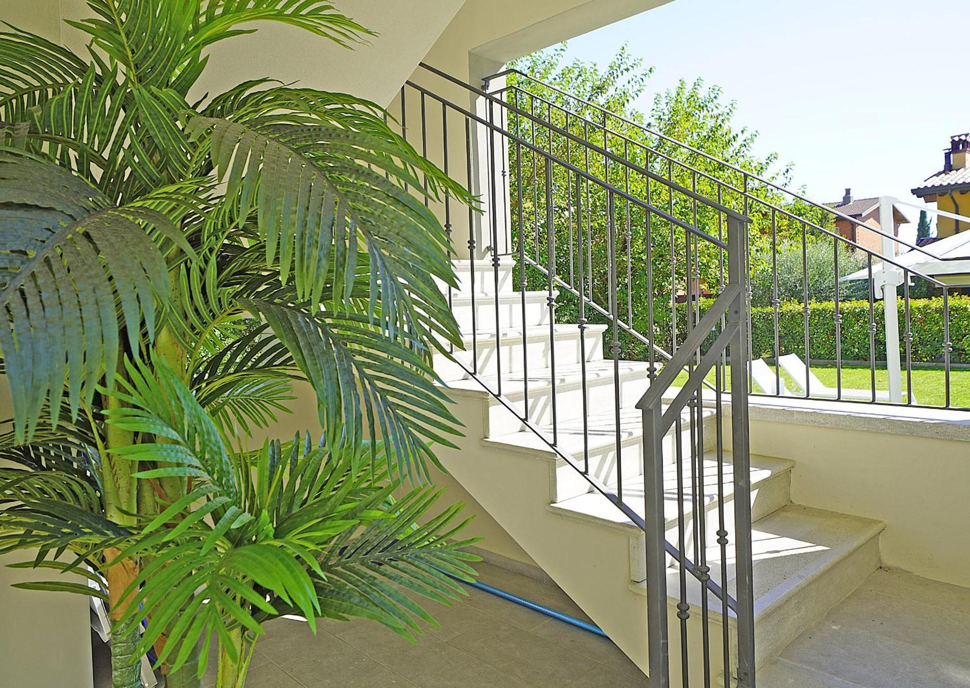 Villa Caterina Apartments By Wonderful Italy Desenzano del Garda Exteriör bild