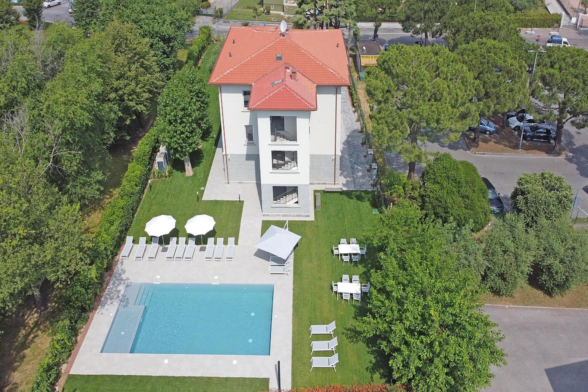 Villa Caterina Apartments By Wonderful Italy Desenzano del Garda Exteriör bild