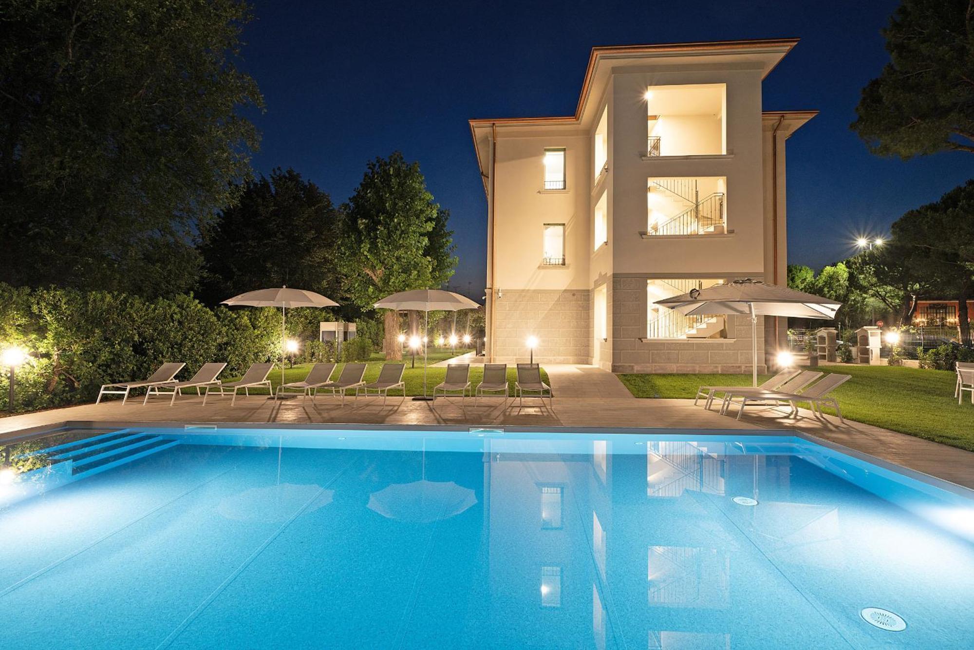 Villa Caterina Apartments By Wonderful Italy Desenzano del Garda Exteriör bild