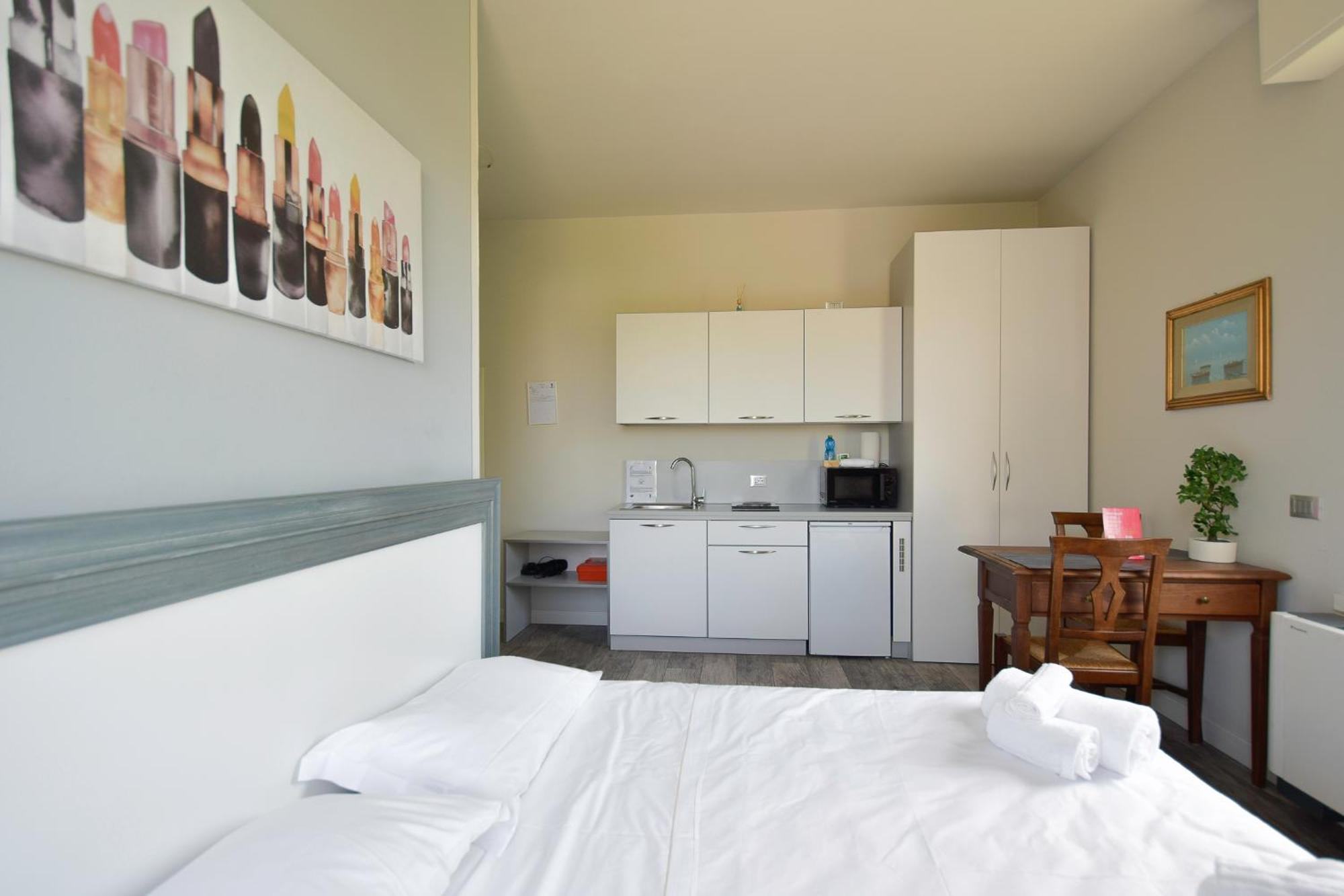 Villa Caterina Apartments By Wonderful Italy Desenzano del Garda Exteriör bild